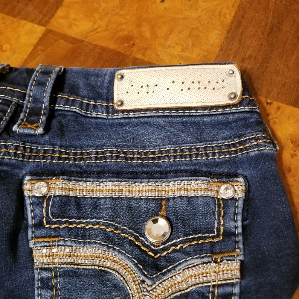 ROCK REVIVAL JEANS 🎸🎶 - Picture 11 of 12
